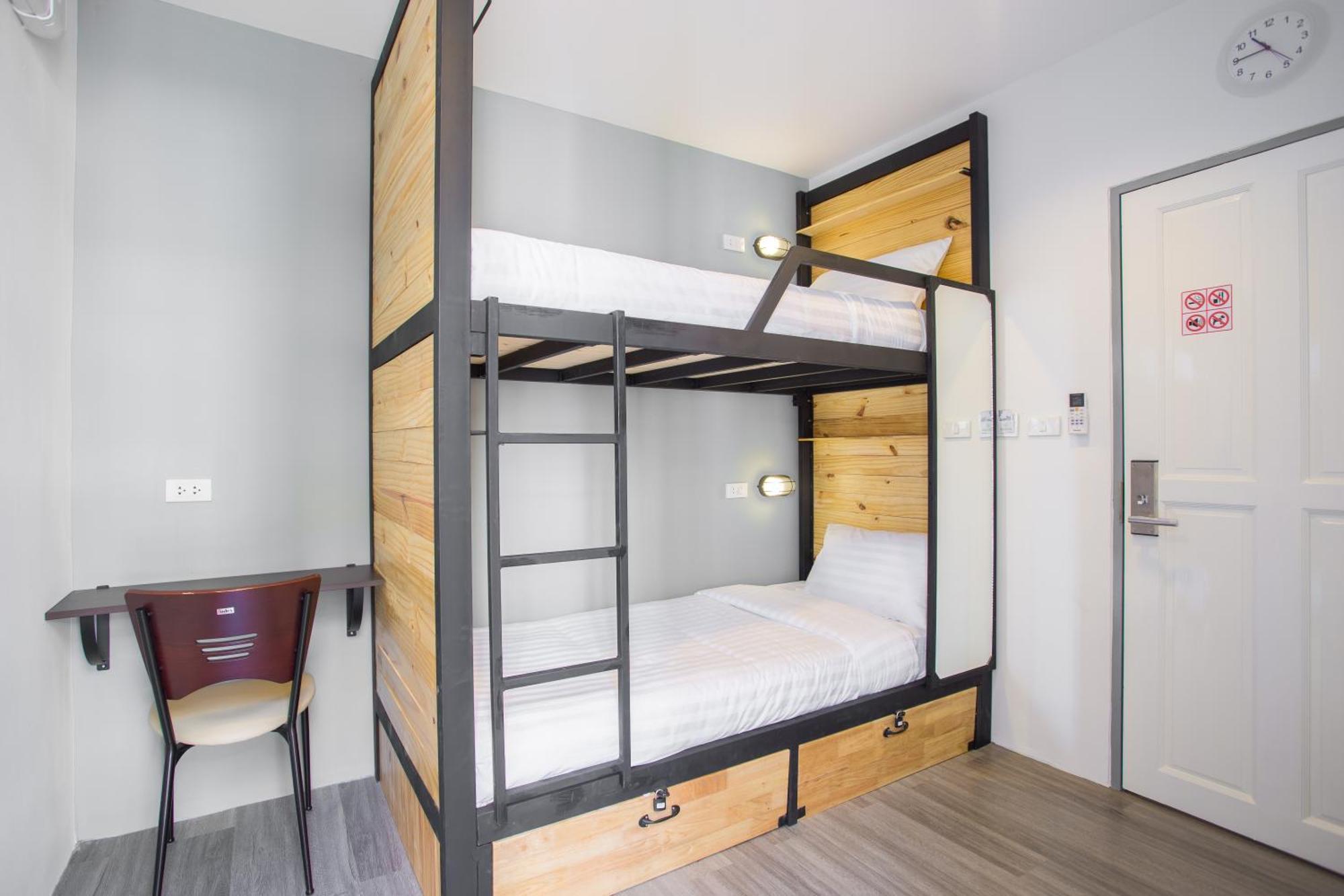 X9hostel אכסניה *